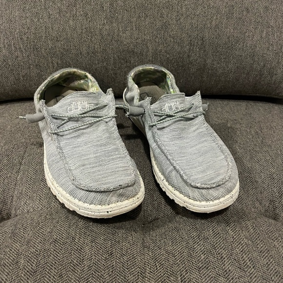 Hey Dudes - Picture 1 of 2